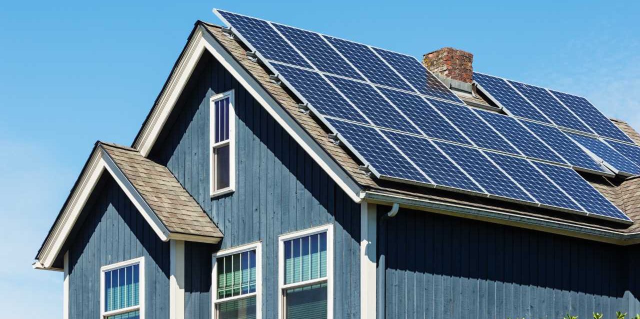 why-should-you-power-a-house-with-solar-panels