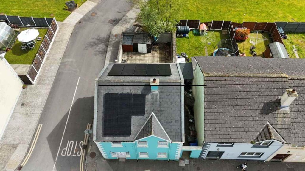 How Much Does a 2 Bedroom Solar Panel Cost in Ireland? 1 2-bedroom-solar-panel-cost