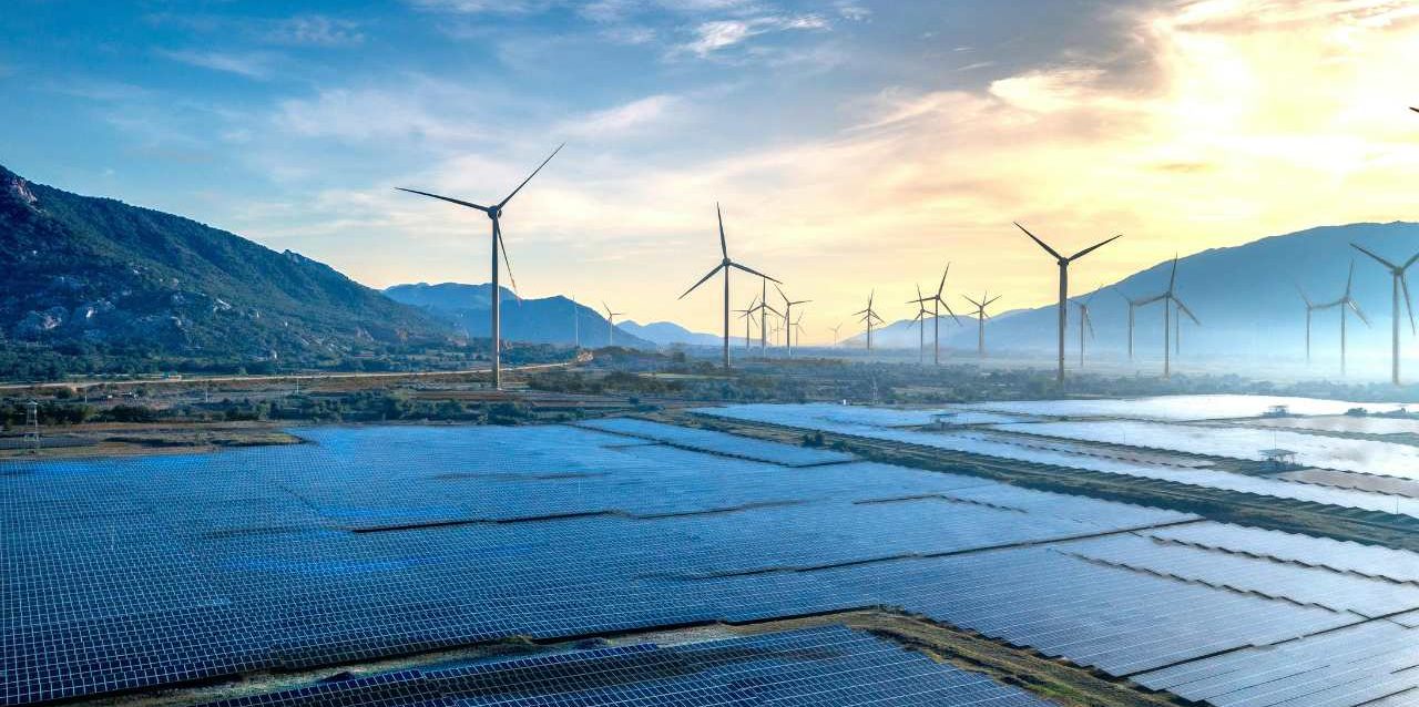 solar-panels-vs-wind-turbines-which-is-better solar-panels-vs-wind-turbines-which-is-better