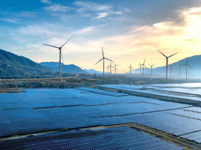solar-panels-vs-wind-turbines-which-is-better